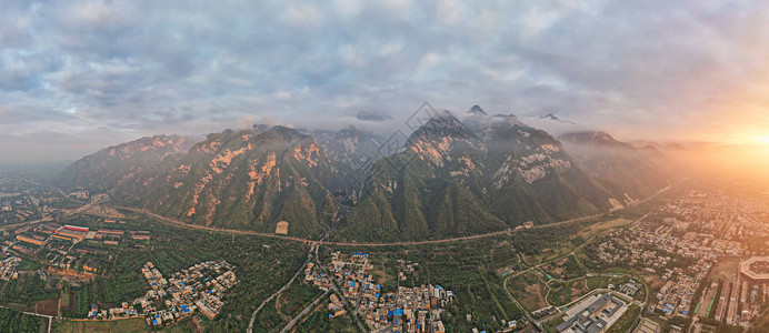 陕西5A景区西岳华山风光全景长图高清图片