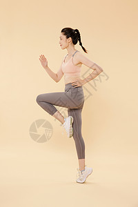 女性跑步锻炼瘦身形象图片