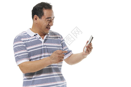中年男性农民使用手机形象背景图片