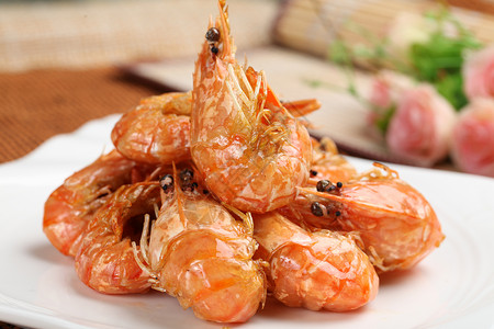 中式美食美极元宝虾图片