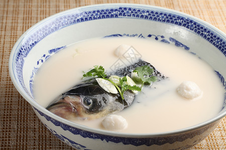 中餐鱼头汤烹饪鱼头汤高清图片