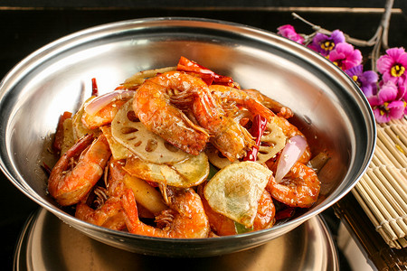 香锅盆盆虾图片