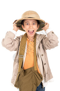 戴着帽子戴着Safari服装的年轻男孩图片