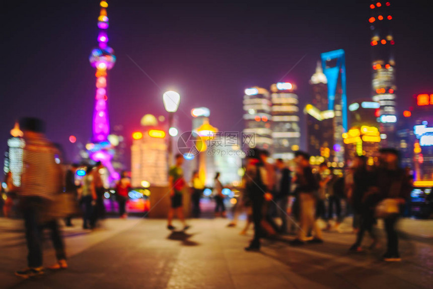 上海夜幕天线的模糊焦点背景图片