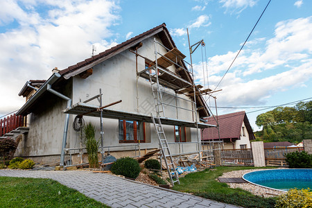 建造或修理农村房屋修筑外墙绝缘背景图片