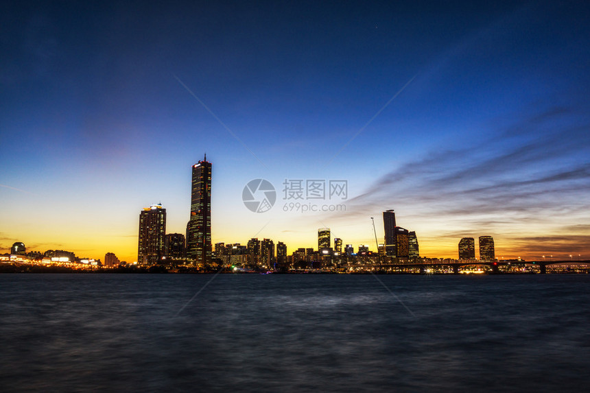 Yeouido和Han河的日落风图片