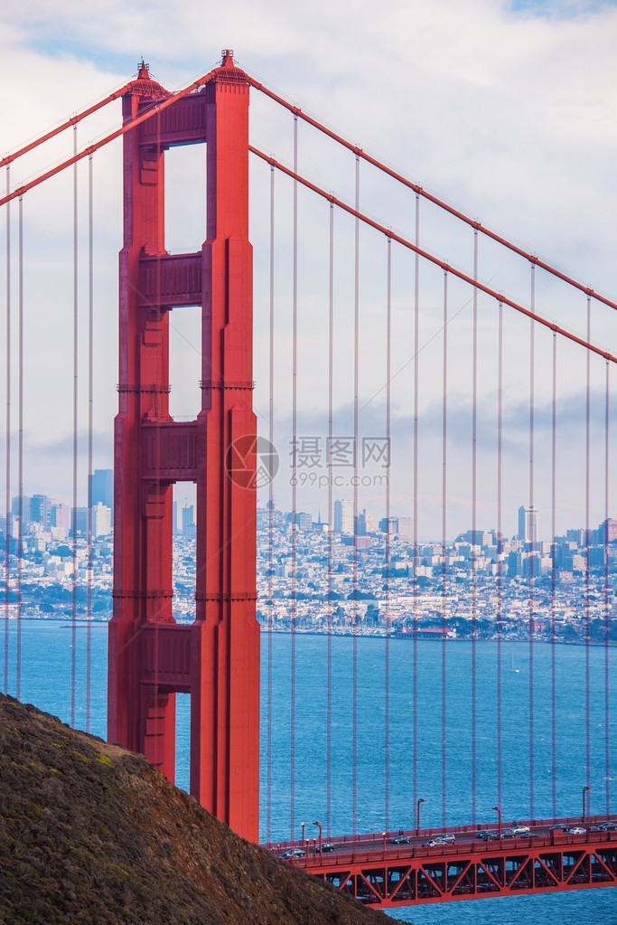 旧金山湾和金门大桥的景象图片