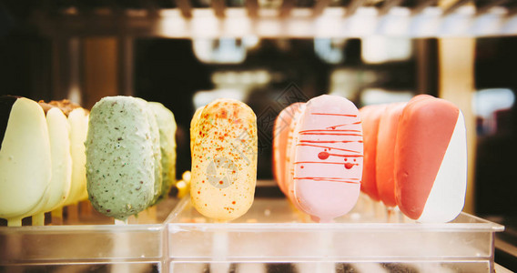 意大利冰淇淋店的复古彩色滤光片背景图片