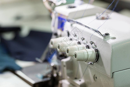 专业缝纫或包缝机裁缝设备布业工厂生图片