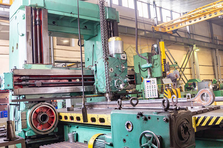 机械制造企业的金属加工生产车间机器工具和设备单图片
