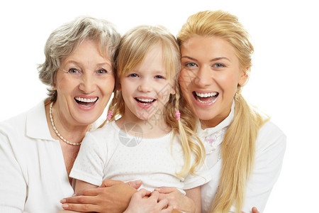 祖母与成年女儿和孙子笑的肖像图片