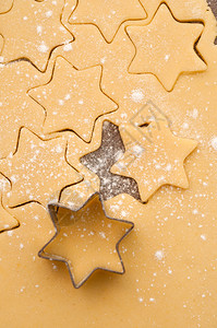 制作圣诞星形饼干图片