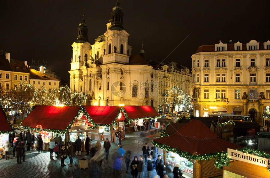 布拉格老城广场的圣诞节图片