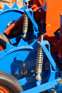 橡胶轮和齿轮传动装置图片