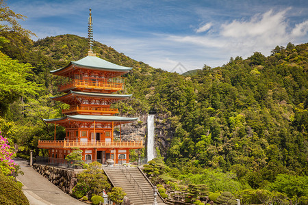 日本和歌山县的熊野那智大社和那智泷图片