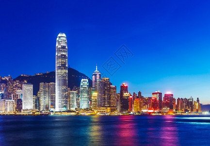 黄昏的香港天际线图片