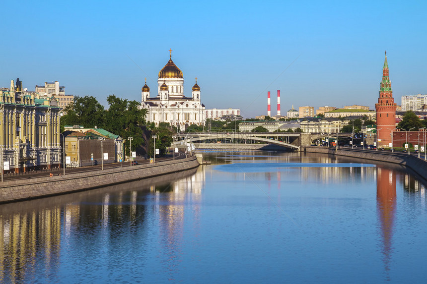 从巨石桥看莫斯科基督大教堂救世主图片