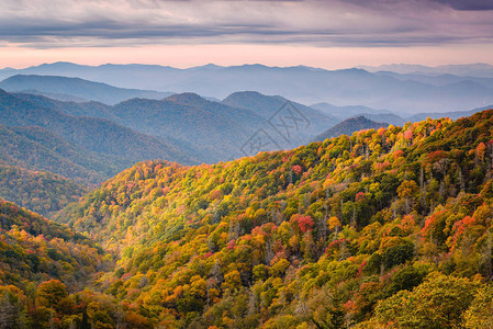 美国田纳西州大烟山公园秋天俯图片