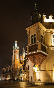 圣母升天教堂是14世纪重建的砖砌哥特式教堂图片