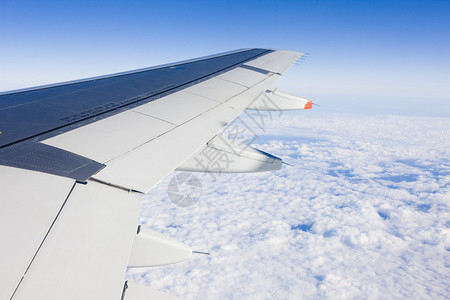 航空运输机翼图片