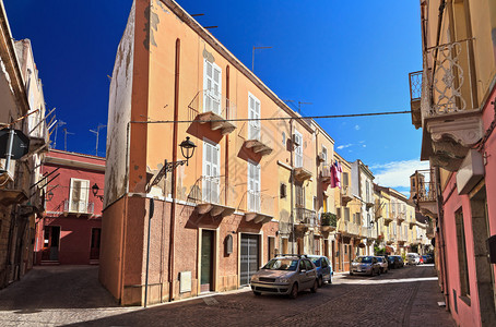 意大利撒丁岛圣彼得罗岛小城镇卡洛福图片