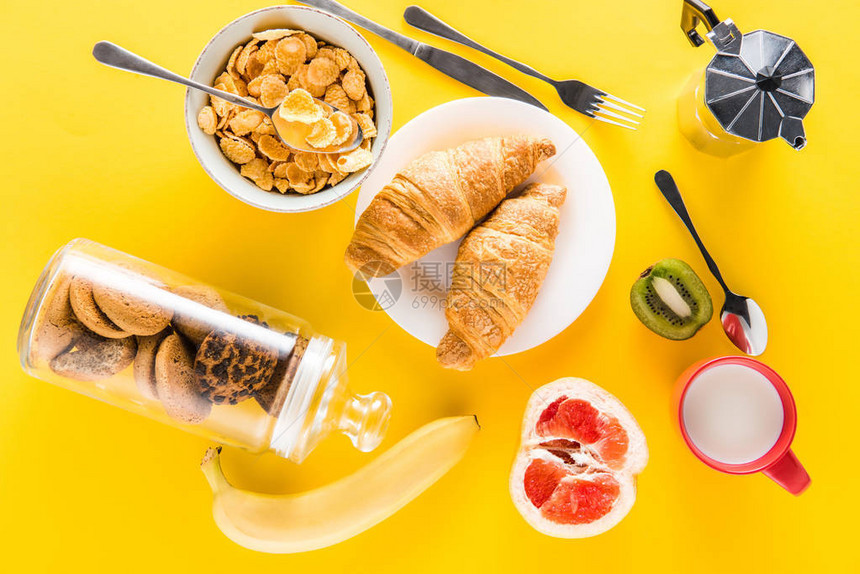 最美味健康早餐的景色黄水图片