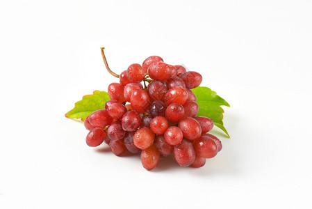 一串湿红葡萄图片