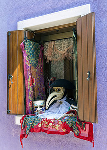 在布拉诺岛开窗展出的传统威尼斯狂图片