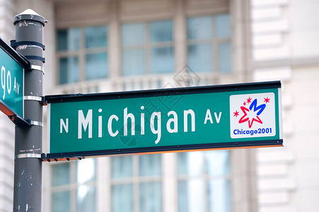在芝加哥市中心的街道路标图片