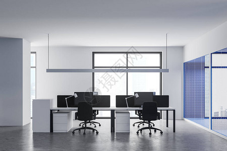 现代开放空间办公室内部有白色和亮蓝色墙壁混凝土地板舒适的工作场所图片