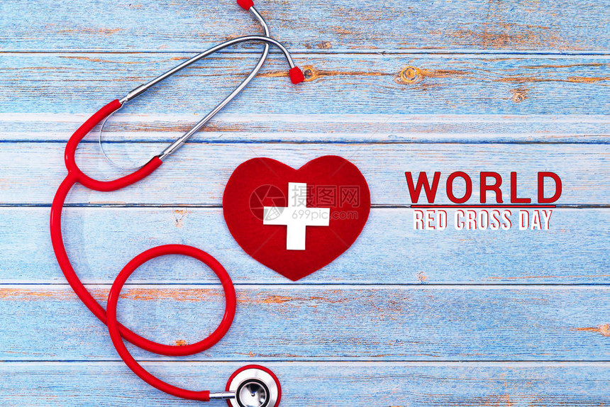 世界红十字日红心和胸透镜放图片