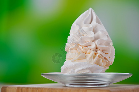 假日甜点美食奶油冰淇淋图片
