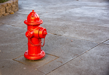 典型的城市消防栓在图片