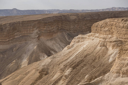 在以色列马萨达峡谷朱迪亚沙漠死海地区的图片