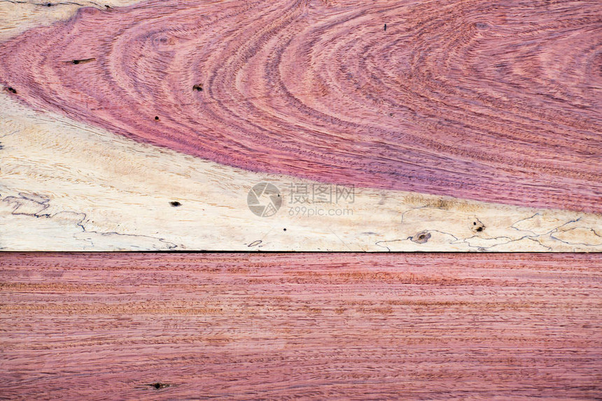 近距离的热红色雪松木质背景横向中温图片