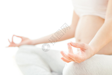 孕妇坐着冥想图片