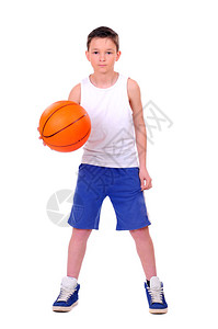 有篮球的儿童孤立图片