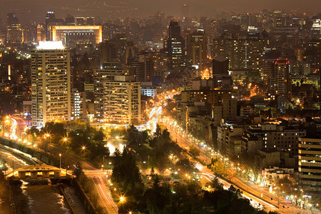 智利首都东面的智利圣地亚哥之图片