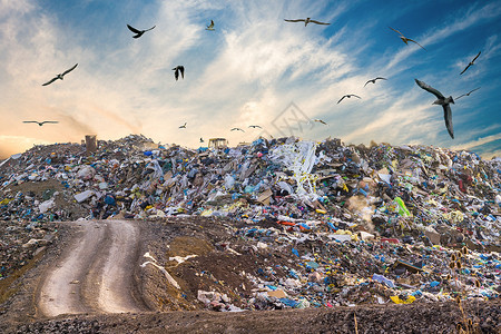 污染概念垃圾堆或垃圾填埋场的垃圾堆图片