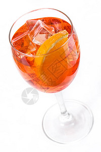 玻璃中的Aperol图片