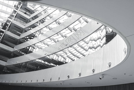 现代架构内部线和形状黑白抽象的图片