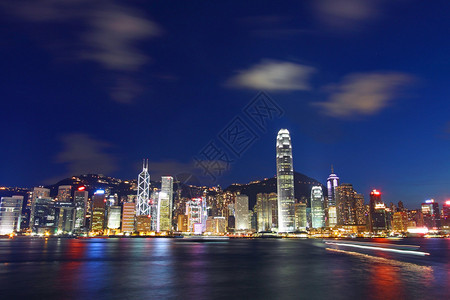 这是香港晚上最典图片