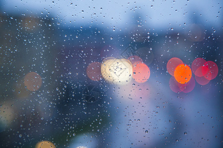 雨天雷在窗户雨季雨日雨天图片