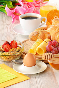 早餐咖啡面包鸡蛋橙汁图片