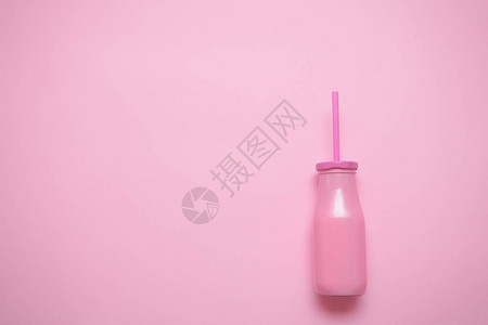 粉红色的玻璃瓶背景图片