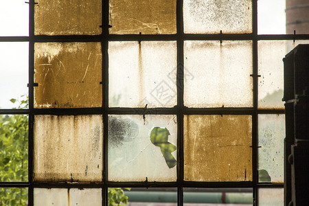 霍根海姆德国旧的破旧工业窗口模式给出了和插画