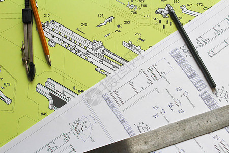 有铅笔指南针和钢图片