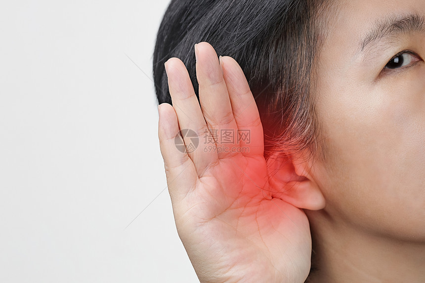 中年妇女听力损失听力困难图片