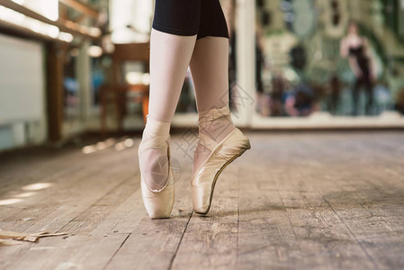 芭蕾舞鞋跳芭蕾舞的脚芭蕾图片