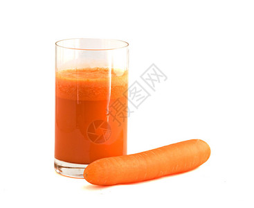 一杯胡萝卜汁和胡萝卜隔离在白色背景背景图片